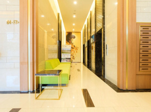 The Milky Way River Gate Apartment