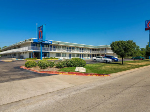 Motel 6 Bellmead, TX - Waco