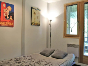 Appartement Risoul, 1 pièce, 4 personnes - FR-1-330-527