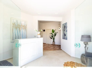 Pinelopi Beach Suites