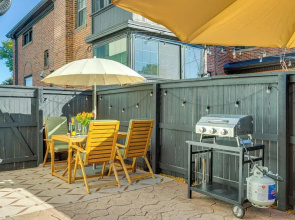 Wash Park Access: Denver Apt w/ Outdoor Dining!