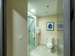 Wichita West Inn And Suites