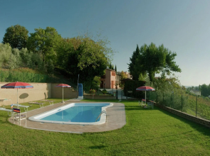 Farmhouse With Swimming Pool, Beautiful Views, Among Vineyards and Olive Groves