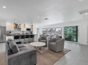 Bird Section Punta Gorda Isles, Dog Friendly, Canal, Kayaks 3 Bedroom Home