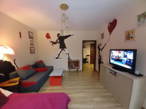 Jugoslowianska "Banksy" Apartment