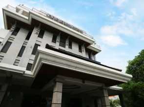 Bali Paradise City Hotel