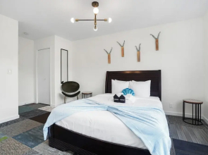 4Beds Private Unit Near BeachWalk Golf