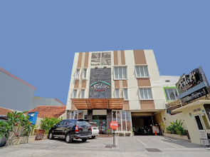 OYO 90075 Feliz Hotel