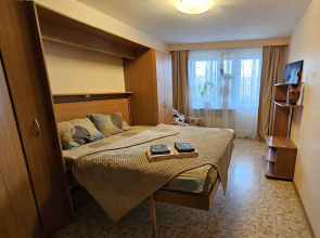 Apartment Nadezhda on Slepneva street 17