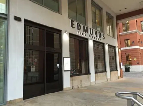 The Glasshouse Apartment