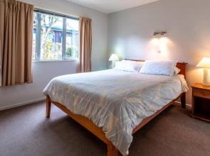 22 Tarndale Place