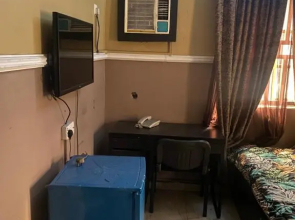Lakewood Hotels