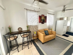 Zen 2br Near Beaches And Attractions