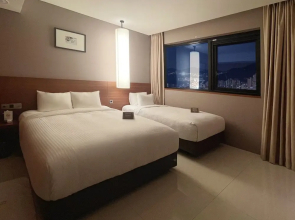 Top Cloud Hotel Gunsan