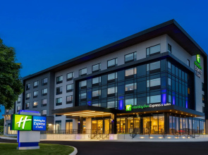 Holiday Inn Express & Suites St.Thomas by IHG