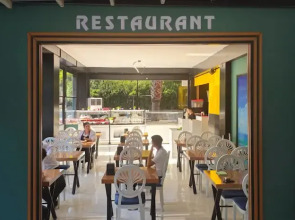 Skyblue Istanbul Hotel