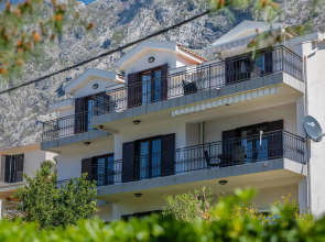Apartments Miramar