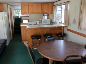 Rainy Lake Houseboats