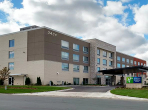 Holiday Inn Express & Suites Eagan - Minneapolis Area by IHG