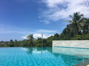 1b Pool, Gym, Walk to Lovely Naiyang Beach