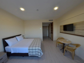Halil Tuna Hotel