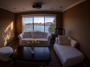 Melbourne Waterfront Resort