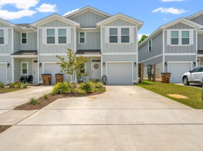 Pogo's Paradise Townhome