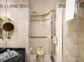 Mövenpick Grand Al Bustan Dubai