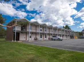 Wheelhouse Motel