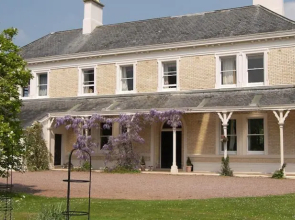 Beaconside Country House & Cottages