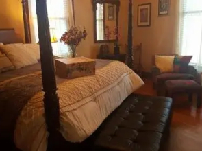 Springfield Arts Bed and Breakfast