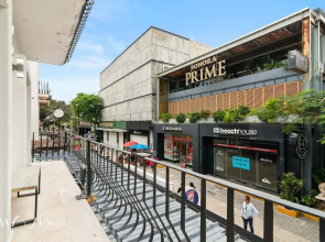 Prime 5th Ave Stay - 4BR With King Beds City Views