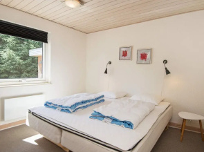 9 Person Holiday Home in Blavand