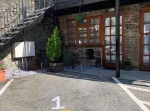 Dancy Mews Over 30's Only apartment