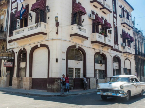 Hostal Peregrino Consulado