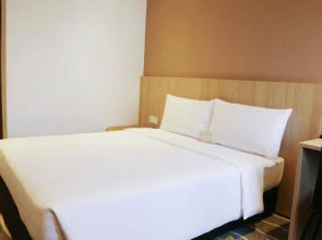 Pacific Express Hotel Chinatown