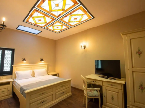 Boutique Casa Chitic  Hotel And Restaurant Str Johann Gott Nr7