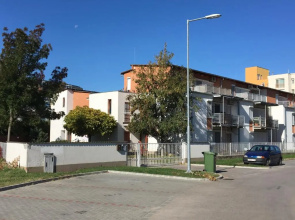 Viktria Vzparti Medencs Apartman