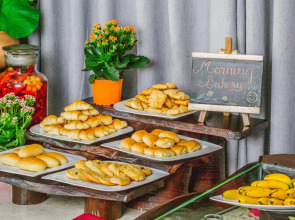 Happy Life Grand Hotel & Sky Bar