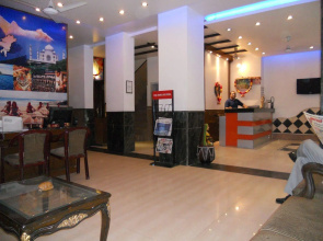 Amax Inn
