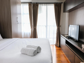 Minimalist Studio Saveria Apartment By Travelio