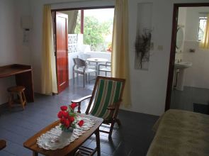 Daniella's Bungalows