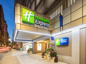 Holiday Inn Express Philadelphia-Midtown by IHG