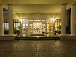 Eurostars Grand Cayacoa