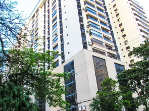 Apto a 200 m da Praia das Pitangueiras-guaruj SP