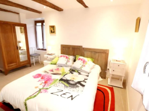Villa de 5 chambres avec piscine privee jardin clos et wifi a Vieillevie