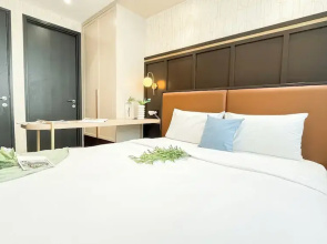 Stylish And Modern 2Br At Apartment Collins Boulevard