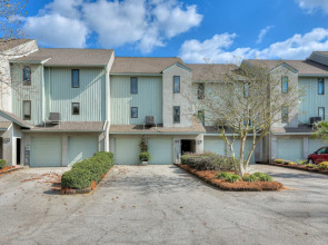 Beautiful 3BR Townhouse