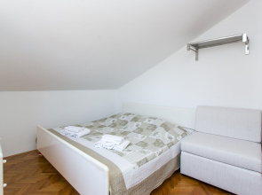 Apartments Depozit - Dolores