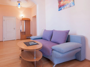 Home-Hotel Bolshaya Zhitomirskaya 6-A
